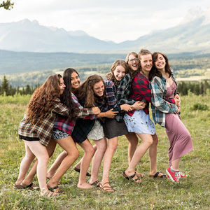 Meet your Posher, Lizzie